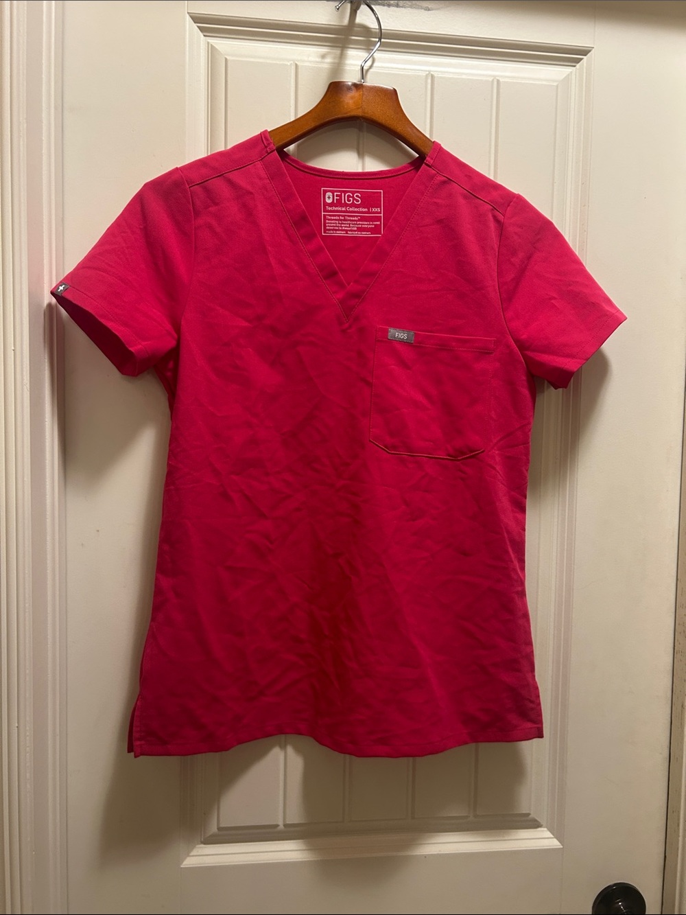 Figs Women's V-Neck Scrub Top in Raspberry Pink